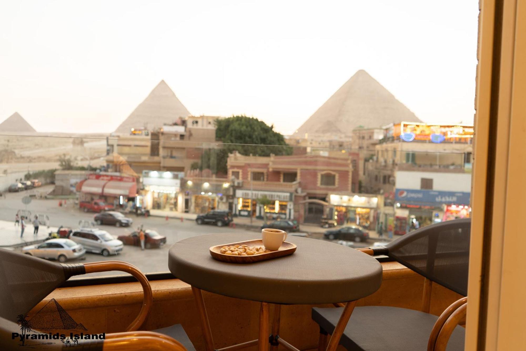 Pyramids Island Bed & Breakfast Kafrat al Jabal Exterior photo